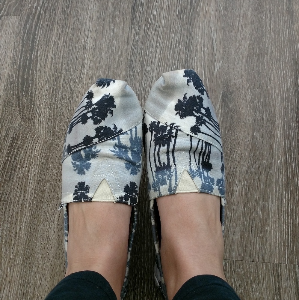 Palm Tree Canvas Toms